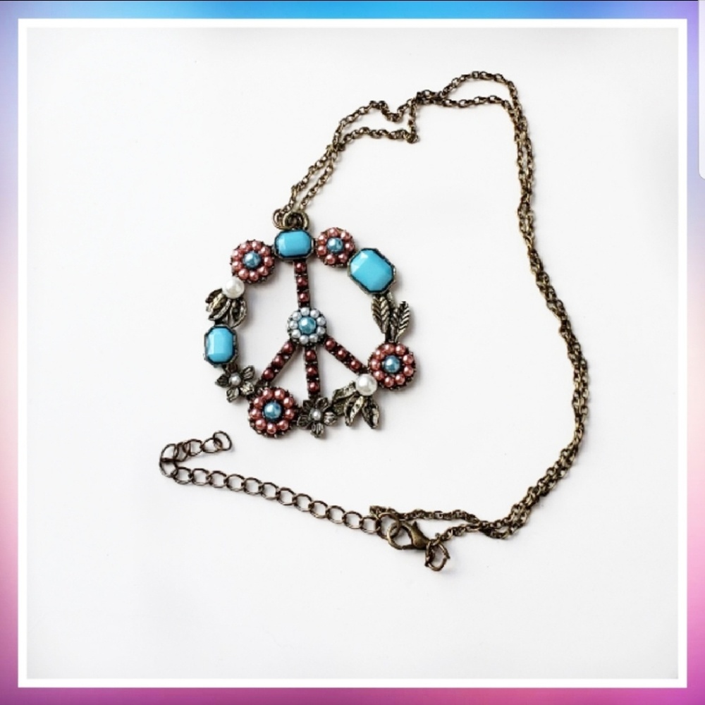 Boho Peace sign necklace flowers
